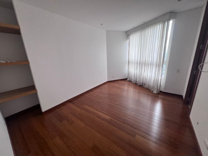 Apartamento de 5 alcobas en arriendo en El Poblado, Medellín, 200 m² · foto 8 de 21