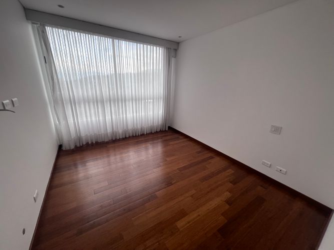 Apartamento de 5 alcobas en arriendo en El Poblado, Medellín, 200 m² · foto 9 de 21