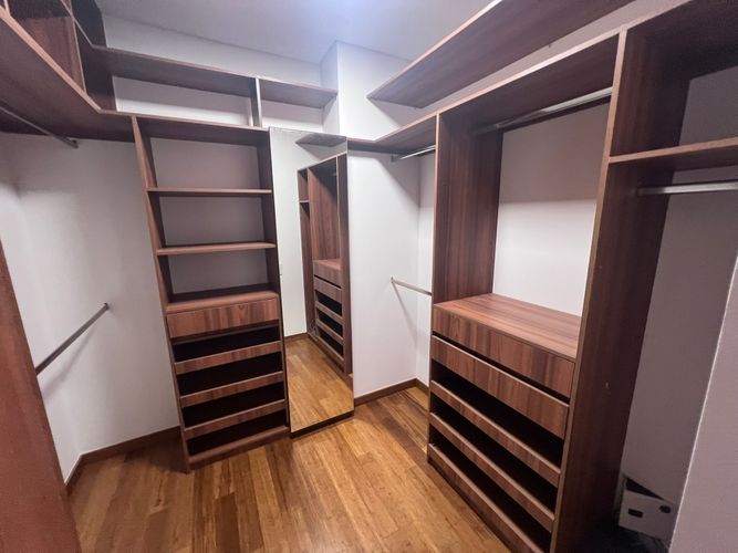 Apartamento de 5 alcobas en arriendo en El Poblado, Medellín, 200 m² · foto 10 de 21