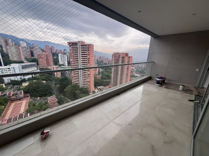 Apartamento de 5 alcobas en arriendo en El Poblado, Medellín, 200 m² · foto 20 de 21