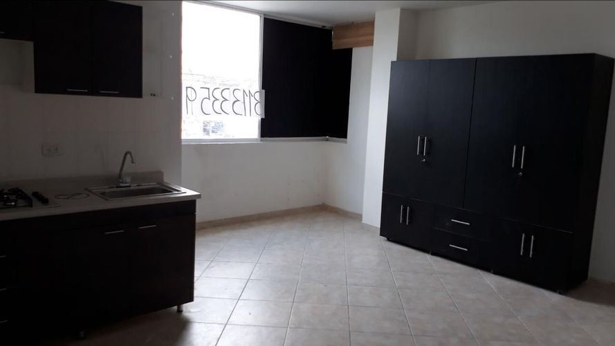 Edificio en venta en San Vicente, Cali, 330 m² · foto 3 de 23