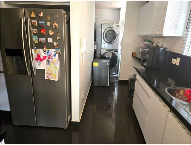 Apartamento de 3 alcobas en venta en Chicó Navarra, Bogotá, 156 m² · foto 6 de 19