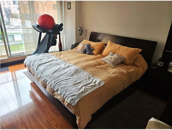 Apartamento de 3 alcobas en venta en Chicó Navarra, Bogotá, 156 m² · foto 14 de 19