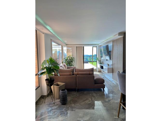 Apartamento de 3 alcobas en venta en Club De Los Lagartos, Bogotá, 160 m² · foto 4 de 13