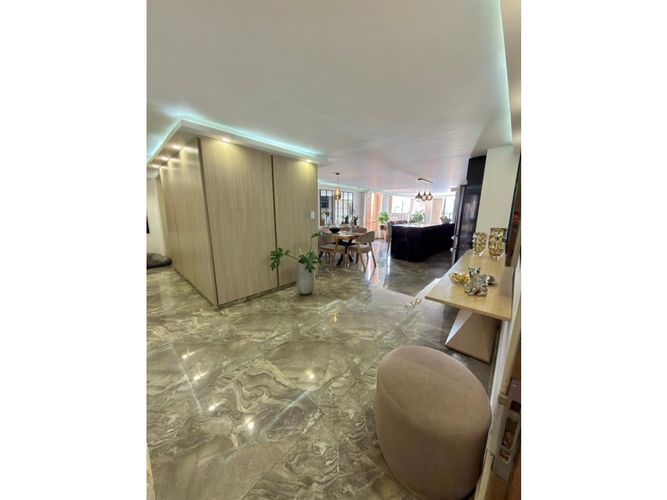 Apartamento de 3 alcobas en venta en Club De Los Lagartos, Bogotá, 160 m² · foto 8 de 13