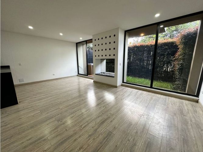 Casa de 3 alcobas en venta en Ub El Trebol, Cota, 135 m² · foto 10 de 24