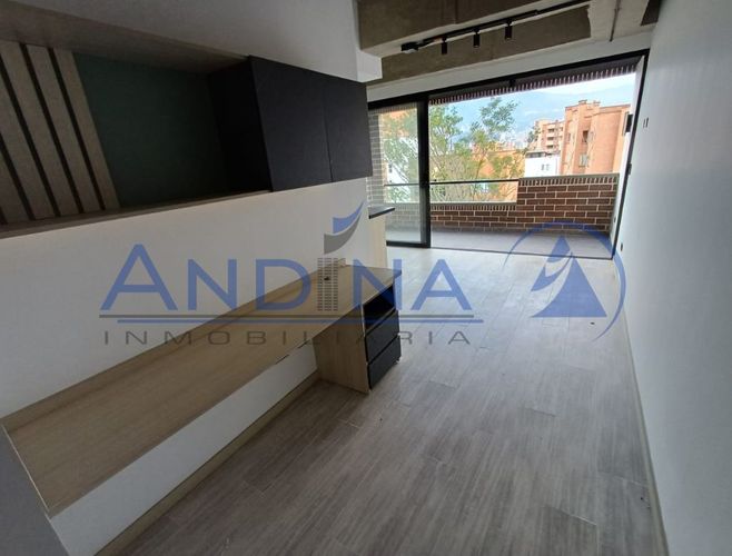 Apartaestudio en arriendo en Laureles, Medellín, 48 m² · foto 2 de 15
