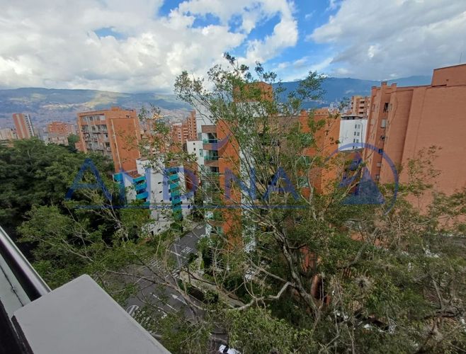 Apartaestudio en arriendo en Laureles, Medellín, 48 m² · foto 7 de 15