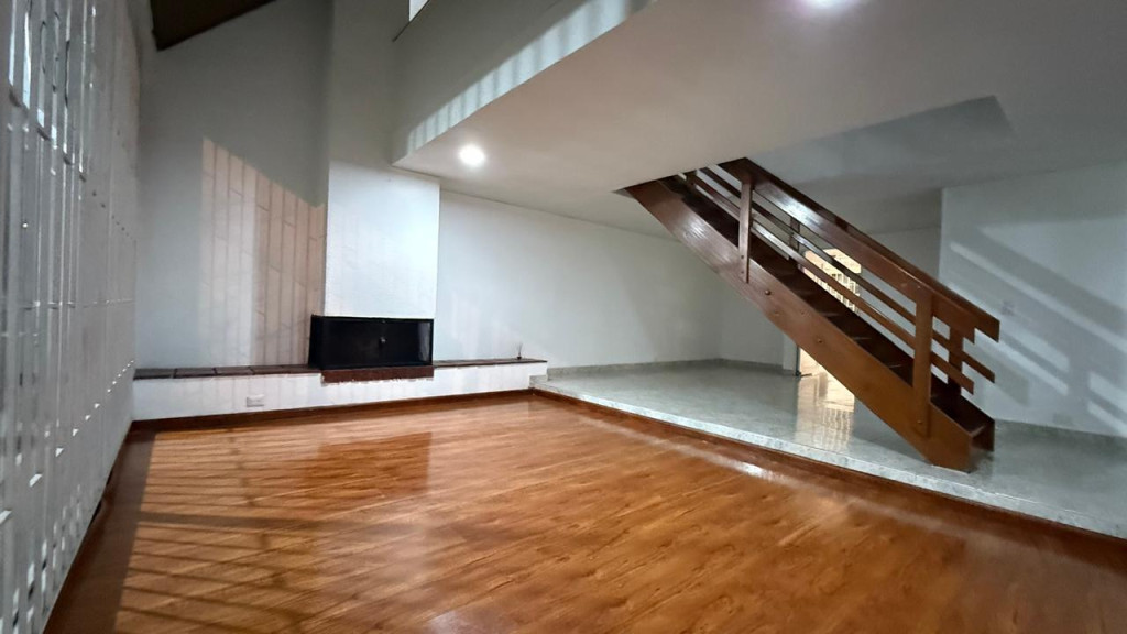 Casa en venta en La Floresta, Bogotá · foto 2 de 24
