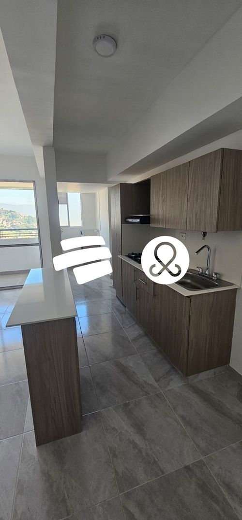 Apartamento en venta en La Independencia, Itagüí · foto 2 de 19