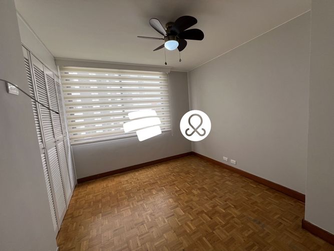 Apartamento de 3 alcobas en venta en El Poblado, Medellín, 131 m² · foto 14 de 19