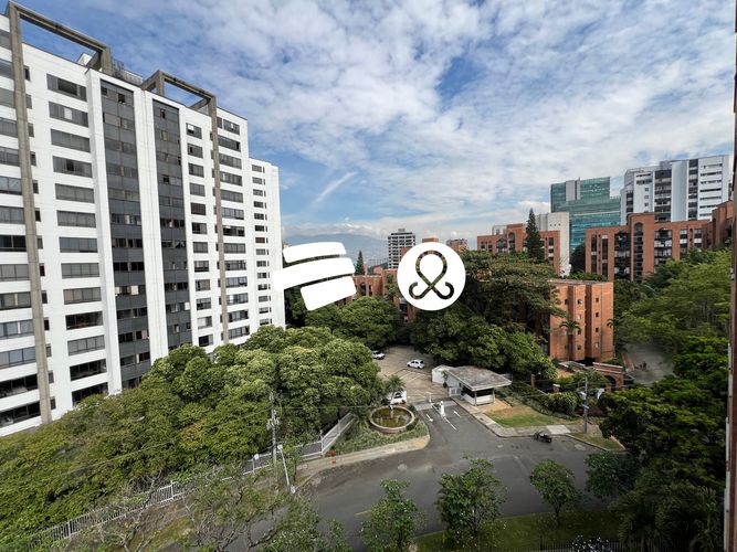 Apartamento de 3 alcobas en venta en El Poblado, Medellín, 131 m² · foto 17 de 19