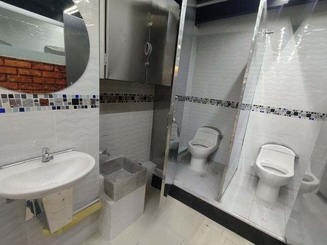 Local en arriendo en La Candelaria, Medellín, 370 m² · foto 12 de 14