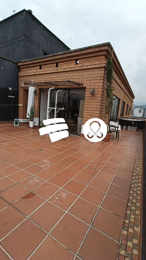 Apartamento en venta en El Poblado, Medellín · foto 2 de 24