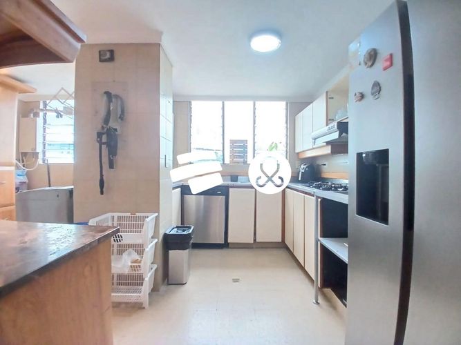 Apartamento en venta en El Poblado, Medellín · foto 4 de 24