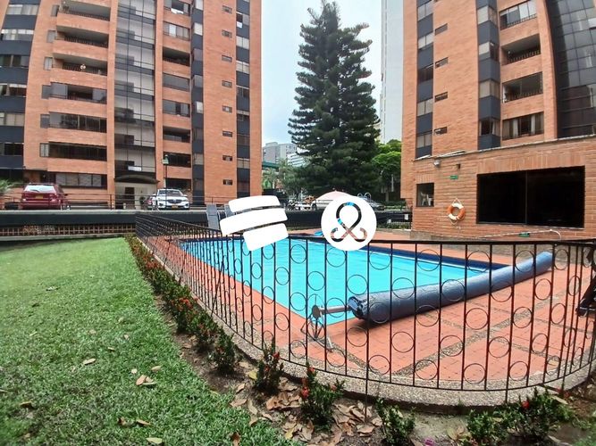 Apartamento en venta en El Poblado, Medellín · foto 5 de 24