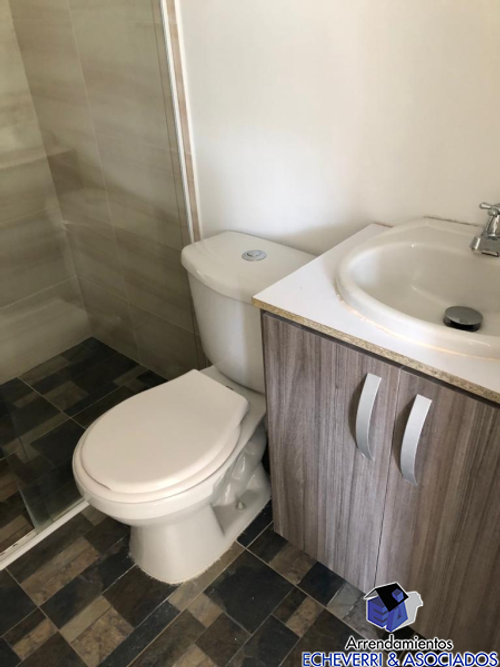 Apartamento de 2 alcobas en venta en Loma De San Jose, Sabaneta, 58 m² · foto 4 de 6