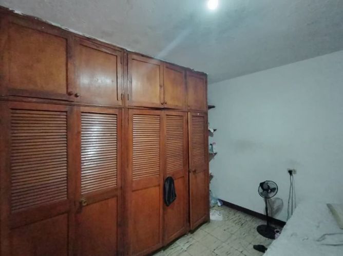 Casa de 5 alcobas en venta en El Poblado, Medellín, 142 m² · foto 8 de 11