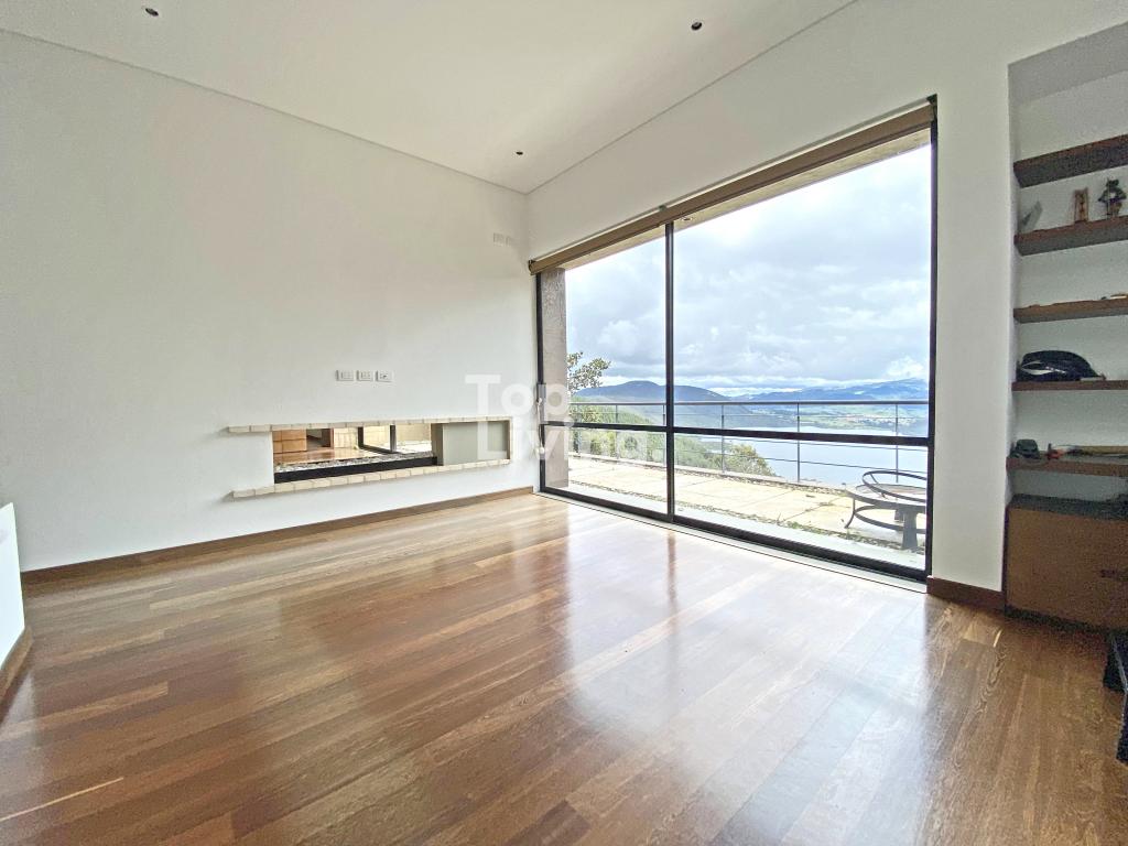 Casa en venta en Centro, La Calera · foto 5 de 24