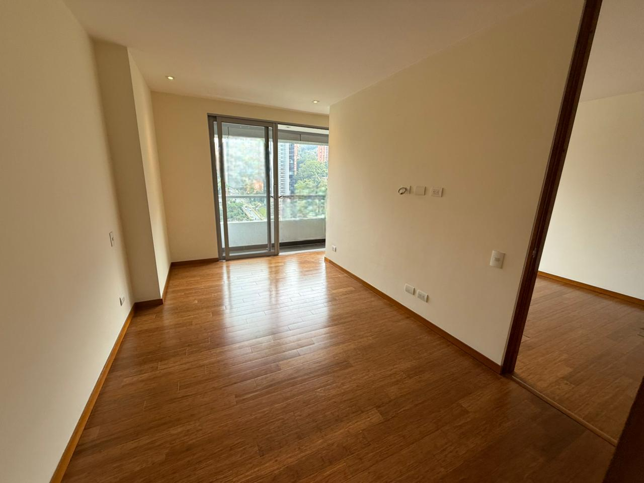 1BR Apartment in El tesoro (56 m²) - 4