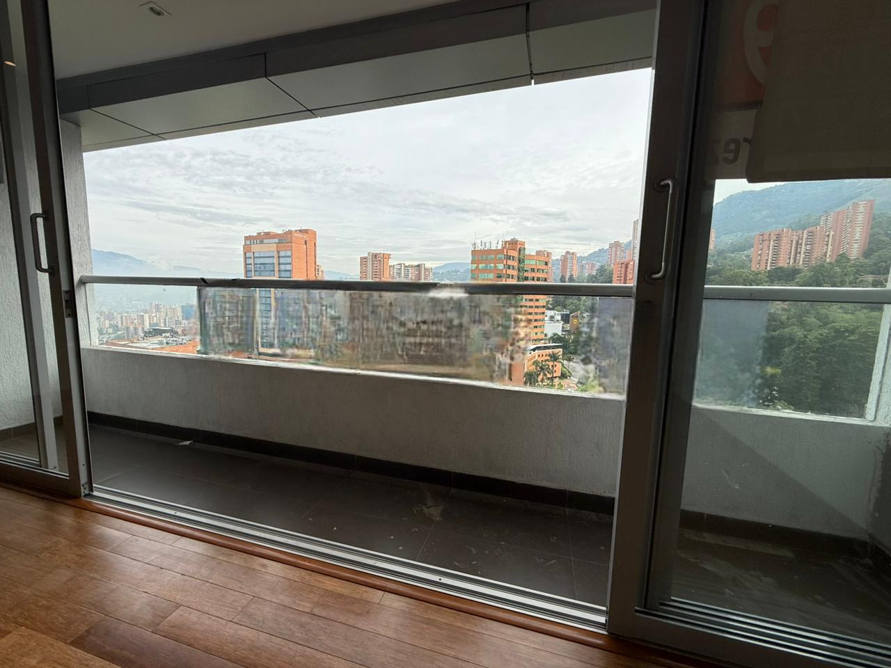 1BR Apartment in El tesoro (56 m²)