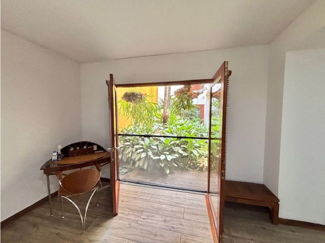 Casa de 7 alcobas en venta en Santa Monica, Cali, 370 m² · foto 6 de 20