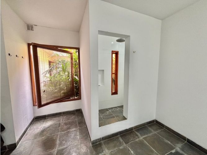 Casa de 7 alcobas en venta en Santa Monica, Cali, 370 m² · foto 9 de 20