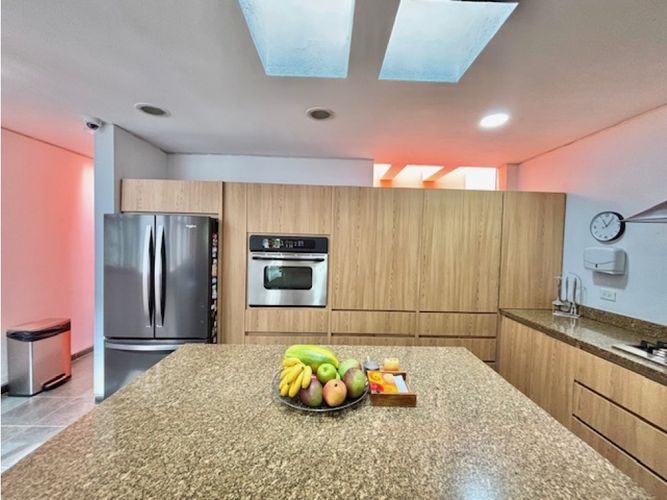 Casa de 7 alcobas en venta en Santa Monica, Cali, 370 m² · foto 12 de 20