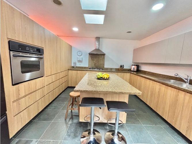 Casa de 7 alcobas en venta en Santa Monica, Cali, 370 m² · foto 13 de 20