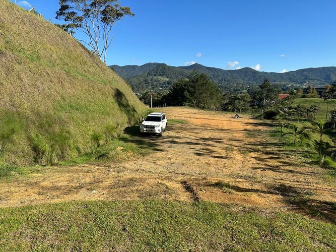 Lote en venta en Guamito, La Ceja, 4402 m² · foto 13 de 24