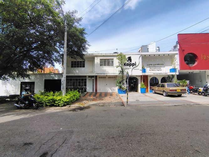 Casa de 5 alcobas en venta en El Prado, Bucaramanga, 320 m² · foto 4 de 24