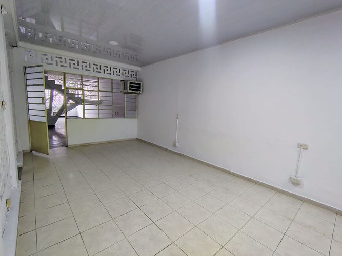 Casa de 5 alcobas en venta en El Prado, Bucaramanga, 320 m² · foto 10 de 24