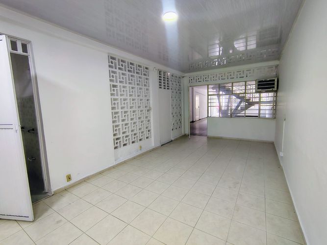 Casa de 5 alcobas en venta en El Prado, Bucaramanga, 320 m² · foto 9 de 24