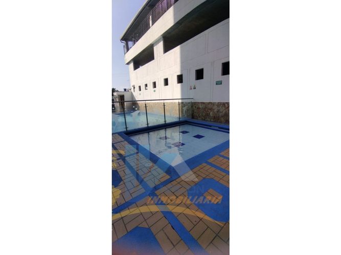 Apartamento de 3 alcobas en venta en Diamante 2, Bucaramanga, 80 m² · foto 2 de 24