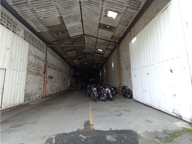 Bodega en venta en Suramerica, Itagüí · foto 10 de 24