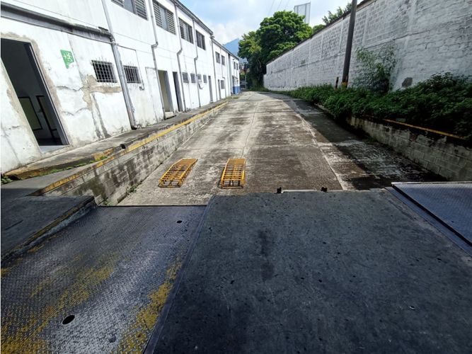 Bodega en venta en Suramerica, Itagüí · foto 18 de 24