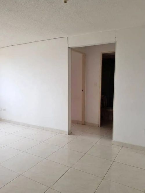 Apartamento de 3 alcobas en venta en Comuneros, Bucaramanga, 54 m² · foto 3 de 8