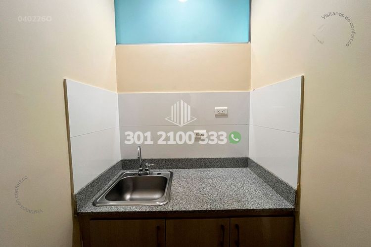 Oficina en arriendo en Milla De Oro, Medellín, 50 m² · foto 5 de 16