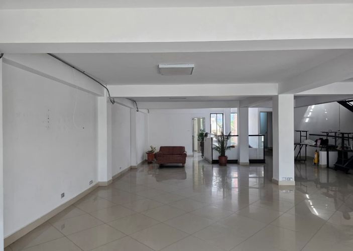 Oficina en arriendo en Belén, Medellín, 175 m² · foto 12 de 13