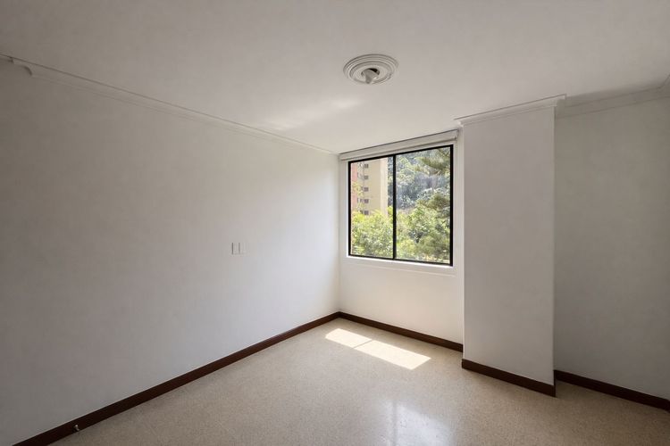 Apartamento de 3 alcobas en arriendo en Las Lomas, Medellín, 136 m² · foto 19 de 24