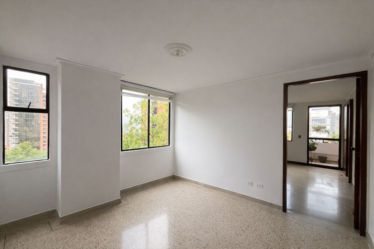 Apartamento de 3 alcobas en arriendo en Las Lomas, Medellín, 136 m² · foto 17 de 24
