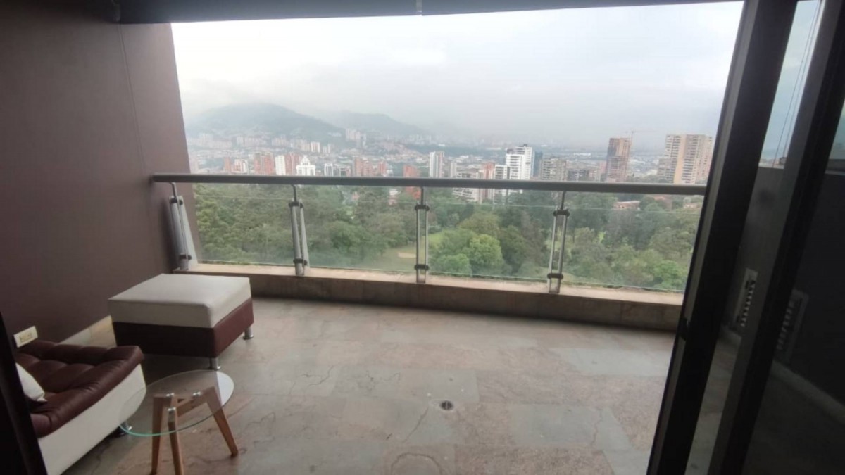 Apartamento en arriendo en El Poblado, Medellín · foto 11 de 23