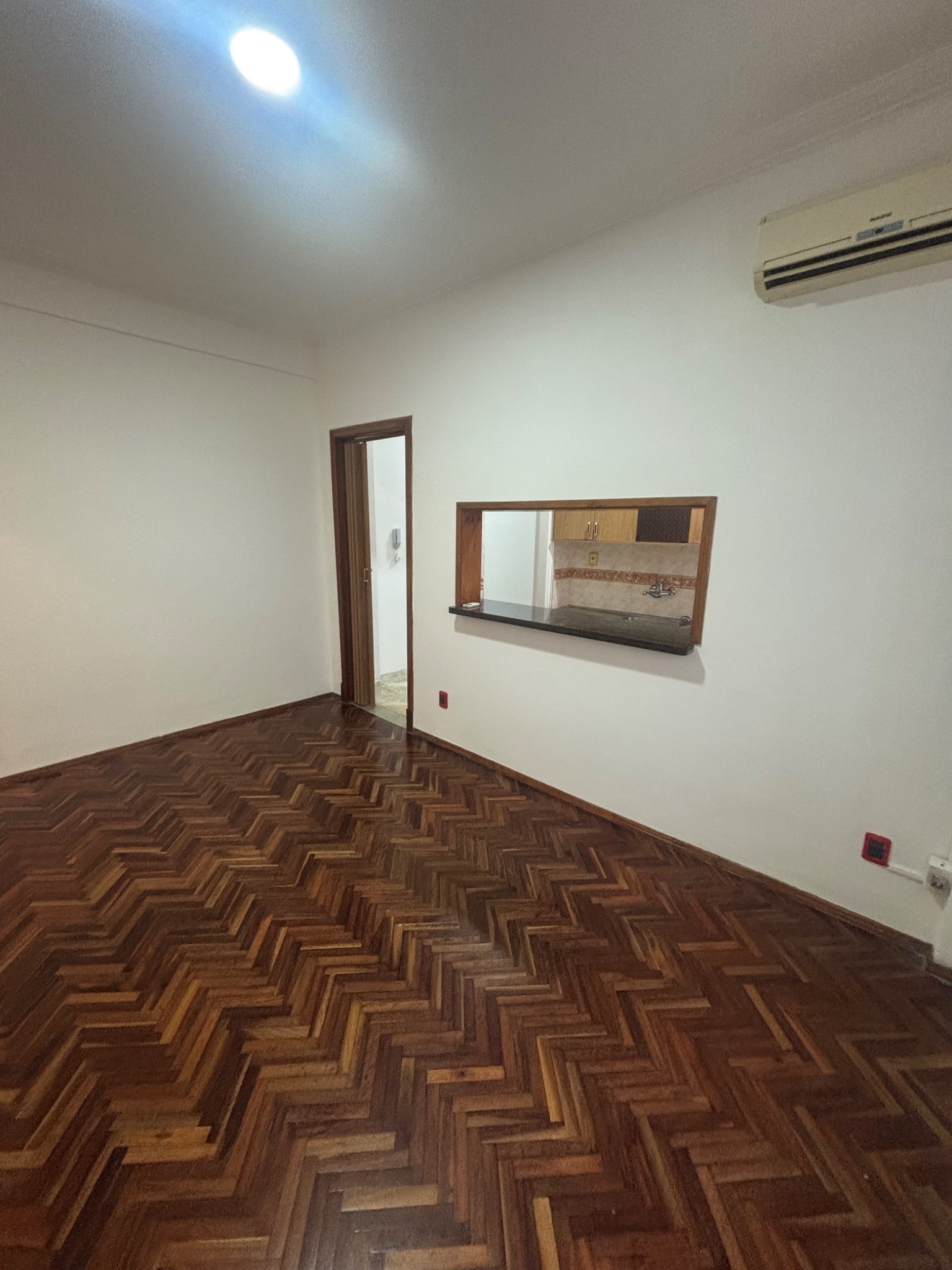 Ellauri y Juan María Pérez , PB con patio , 1 dormitorio, con renta !! - Widok 3