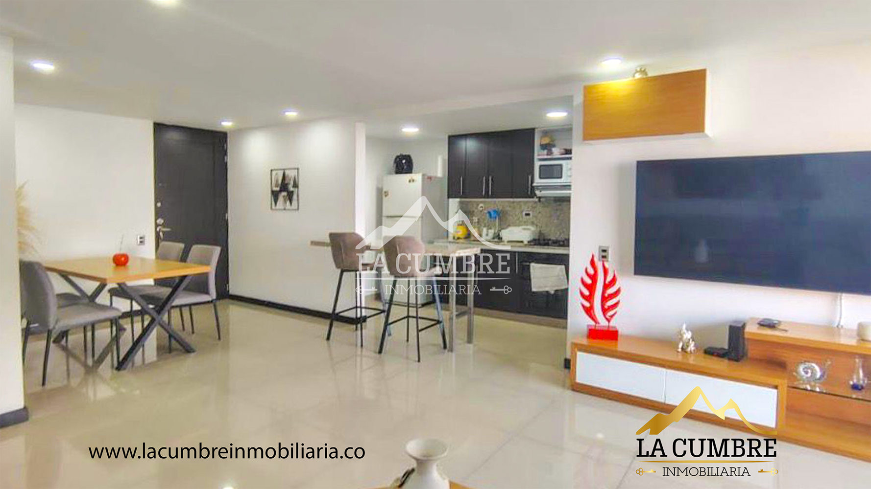 Apartamento en arriendo en Lalinde, Medellín · foto 3 de 14