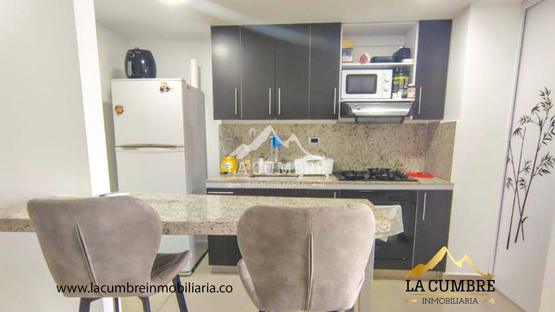Apartamento en arriendo en Lalinde, Medellín · foto 7 de 14