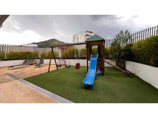 Apartamento de 3 alcobas en venta en La Arboleda, Cali, 270 m² · foto 2 de 18