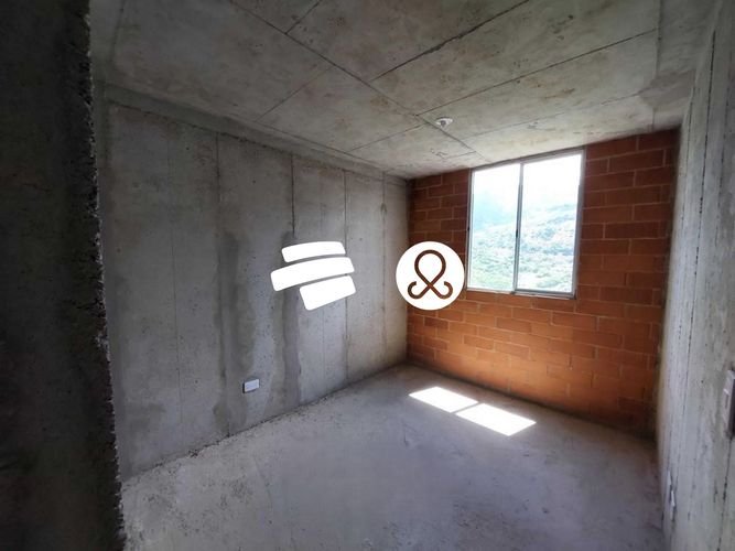 Apartamento de 3 alcobas en venta en La Primavera, Bello, 58 m² · foto 4 de 8