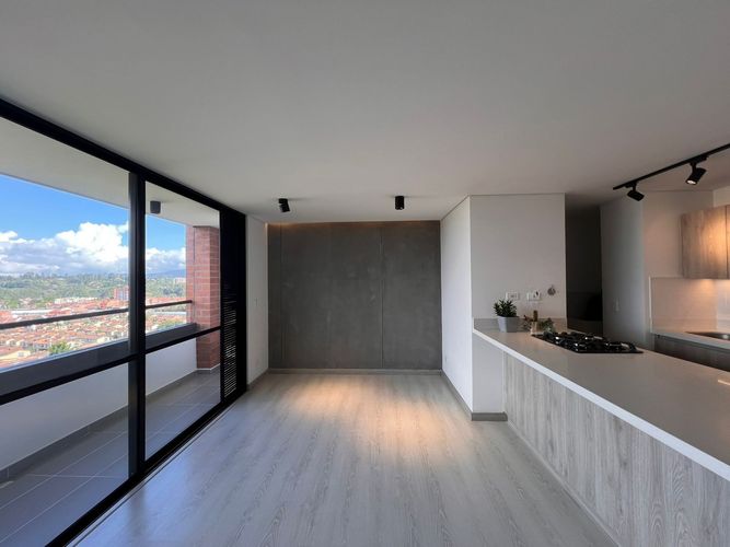 Apartamento de 2 alcobas en arriendo en Rionegro, 78 m² · foto 2 de 13