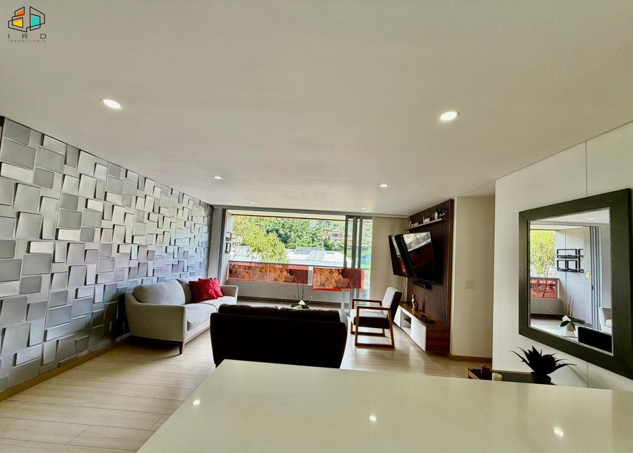 Apartamento en arriendo en Los Naranjos, Envigado · foto 4 de 24
