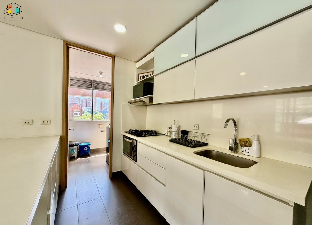Apartamento en arriendo en Los Naranjos, Envigado · foto 11 de 24
